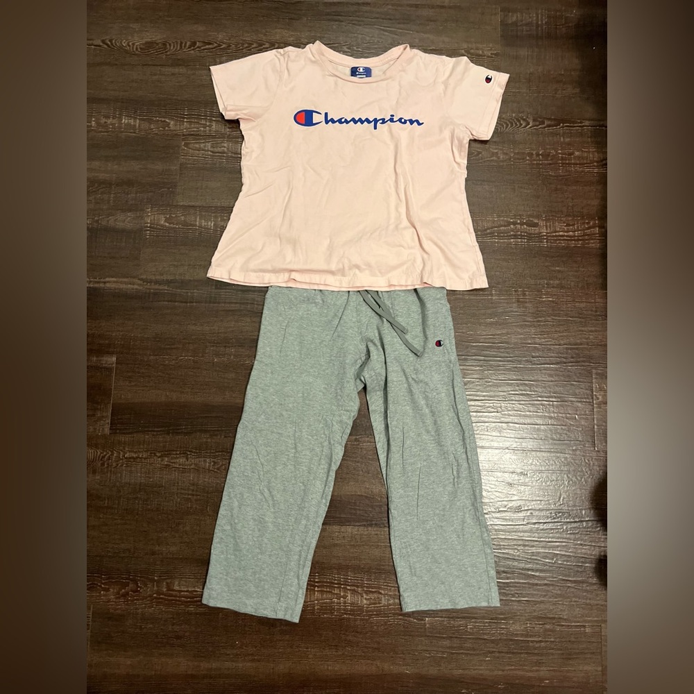 Champion Pajama Set Pink and Gray Soft Comfort Women’s M (S in U.S.)